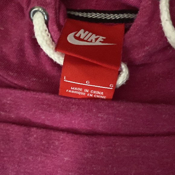 Nike sweater - Picture 2 of 2